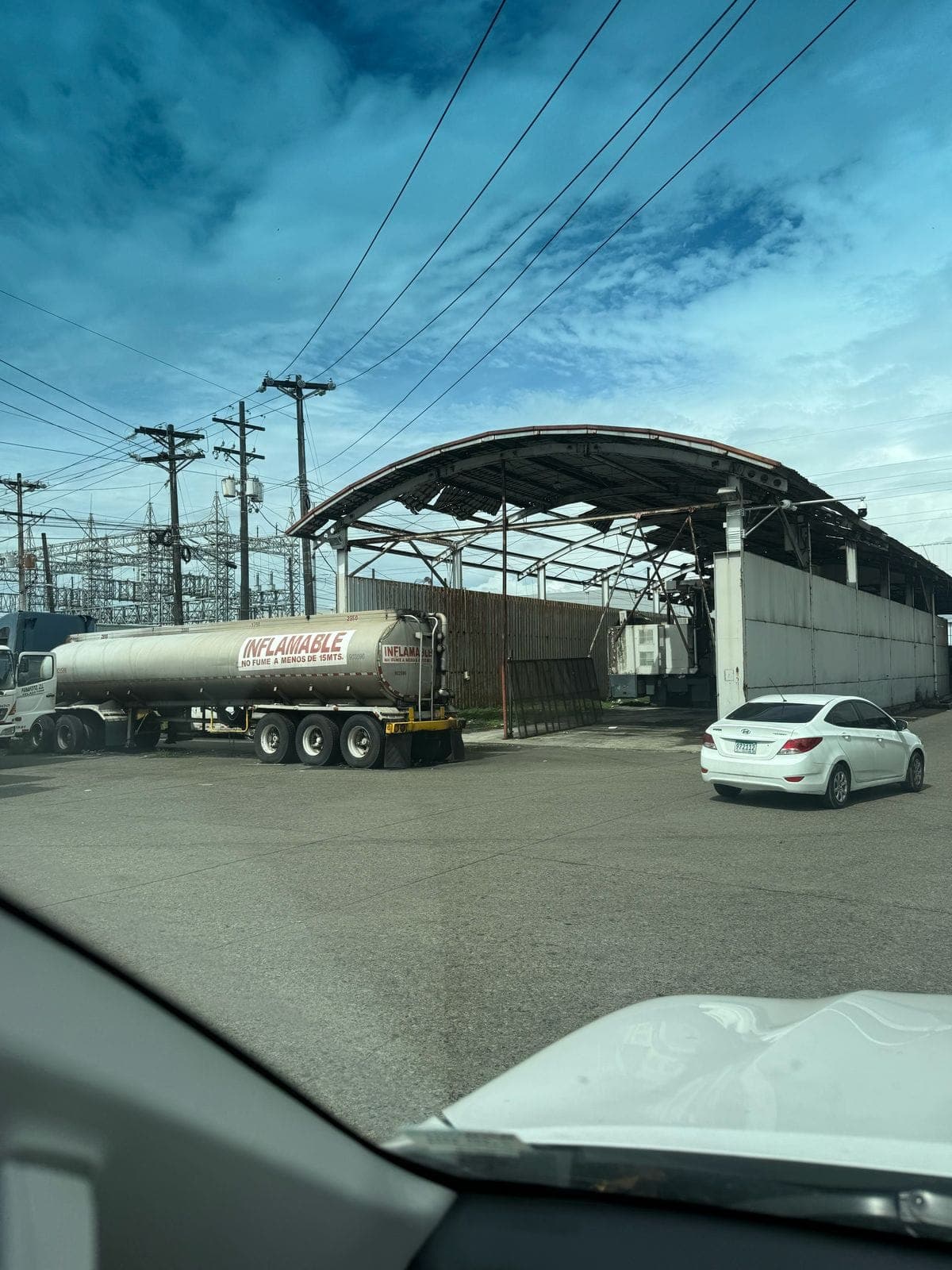 Aduanas Hangar ZLC — Garita 8 — Antes