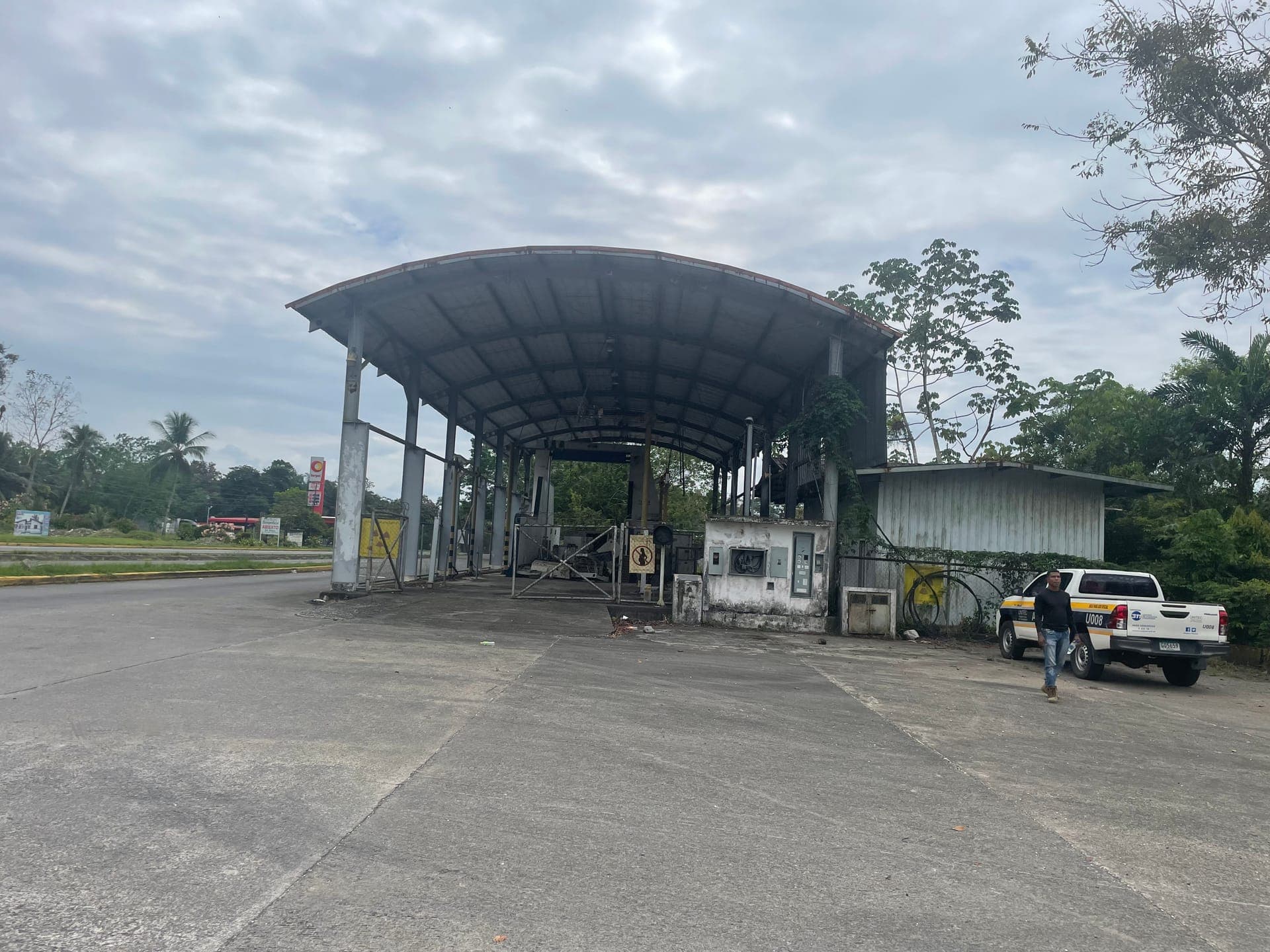 Aduanas Hangar — Paso Canoas — Antes